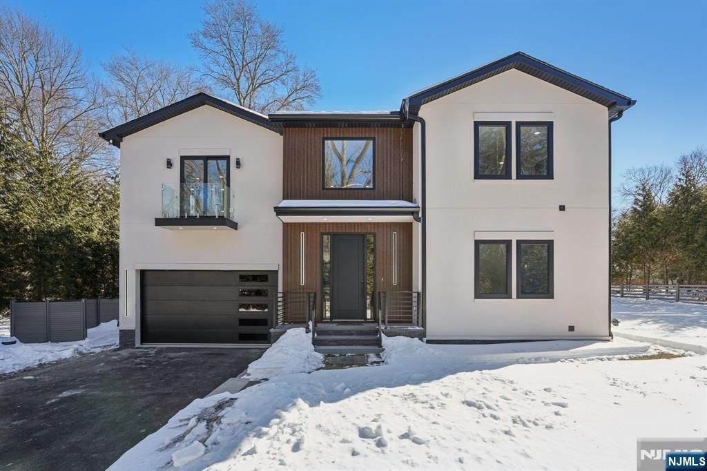 543 Closter Dock Road, Closter, NJ 07624