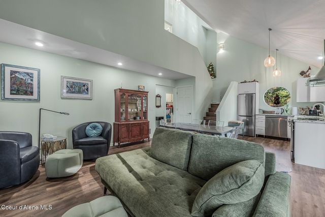 18352 S Crossbill Rd, Coeur D'alene, ID 83814