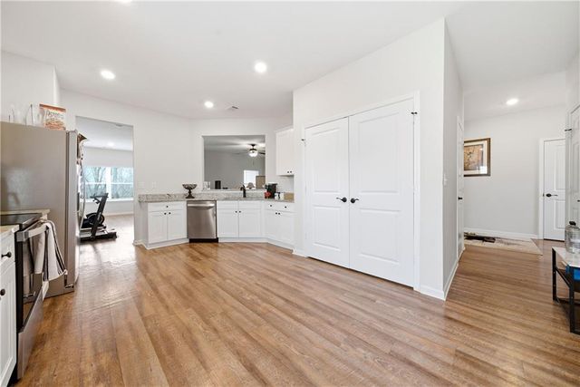 406 Samara Court, Fairburn, GA 30213