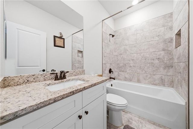 406 Samara Court, Fairburn, GA 30213