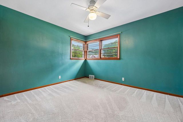 1413 Marion AVENUE, South Milwaukee, WI 53172