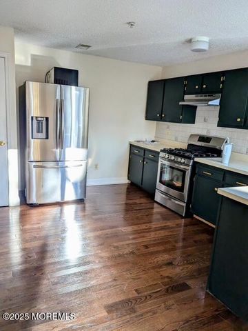 204 Schley Avenue, Toms River, NJ 08755