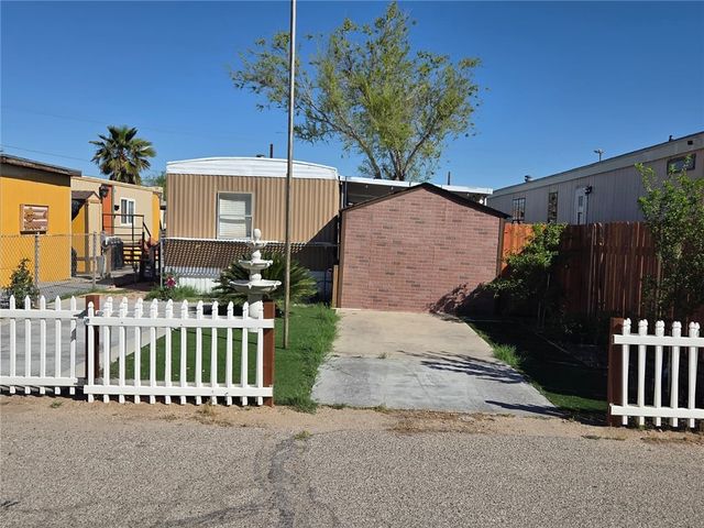 12751 Mariposa Road Space 38, Victorville, CA 92395