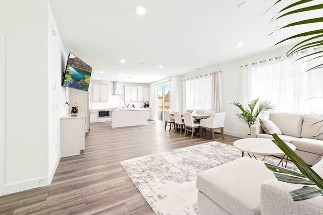 3266 Sidney Way, Folsom, CA 95630