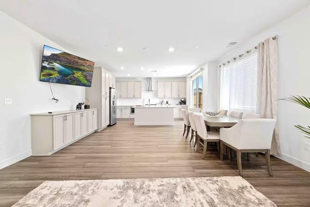 3266 Sidney Way, Folsom, CA 95630