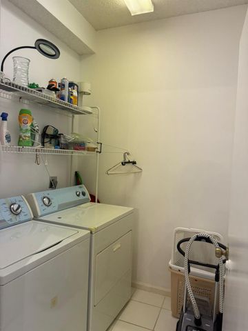 6668 NW 26th Way, Boca Raton, FL 33496