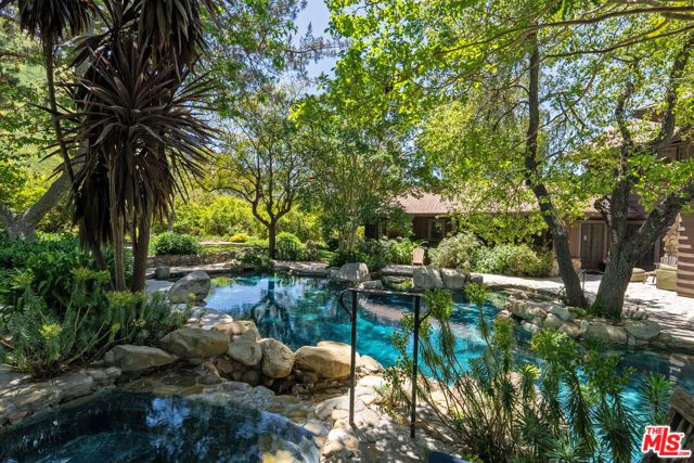 15454 S Mountain Road, Santa Paula, CA 93060