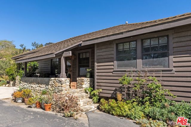 15454 S Mountain Road, Santa Paula, CA 93060