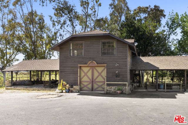 15454 S Mountain Road, Santa Paula, CA 93060