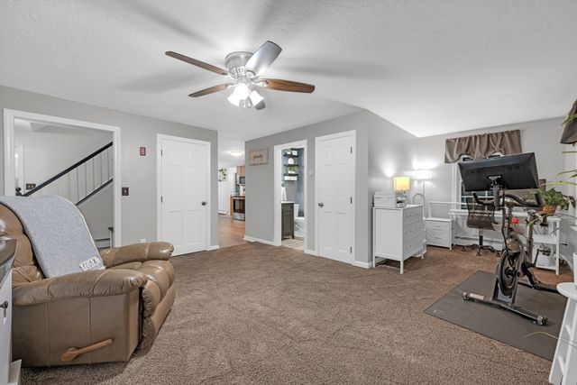 73 Brintnal Dr, Rutland, MA 01543