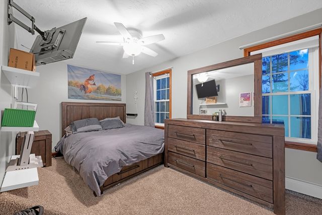 73 Brintnal Dr, Rutland, MA 01543