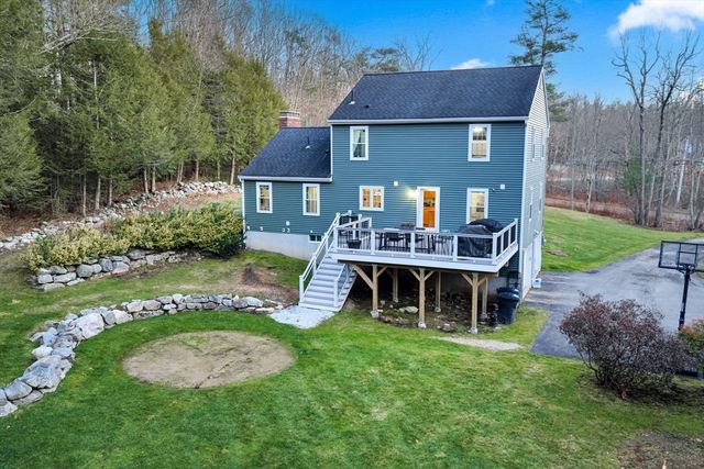 73 Brintnal Dr, Rutland, MA 01543