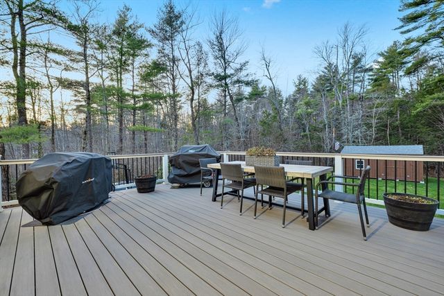 73 Brintnal Dr, Rutland, MA 01543