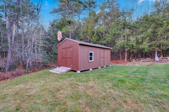 73 Brintnal Dr, Rutland, MA 01543