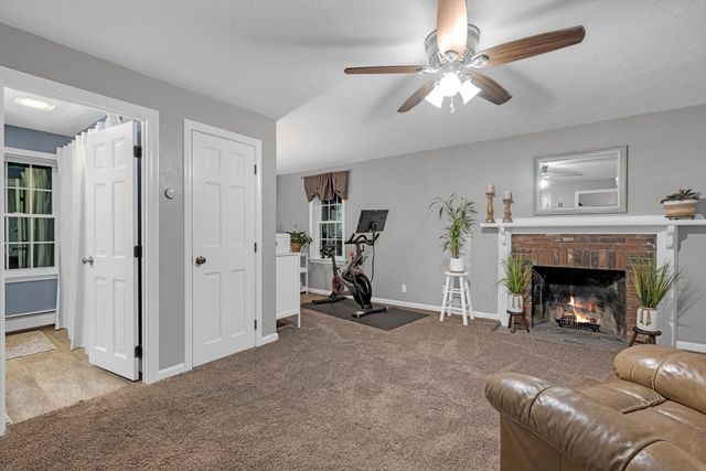 73 Brintnal Dr, Rutland, MA 01543