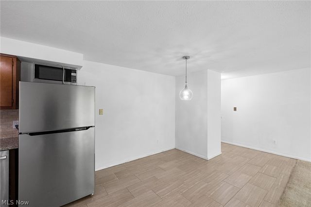 3400 Wooster Road 313, Rocky River, OH 44116