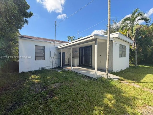 6871 SW 37th Street B, Miami, FL 33155