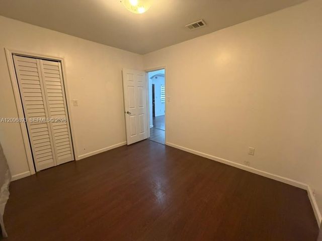 6871 SW 37th Street B, Miami, FL 33155