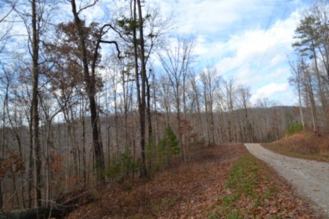 0 Tomahawk Rd, Jamestown, TN 38556