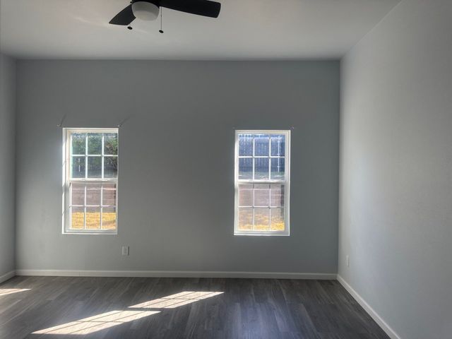 2213 Beverly Drive, Granbury, TX 76048