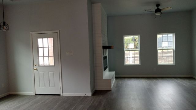 2213 Beverly Drive, Granbury, TX 76048