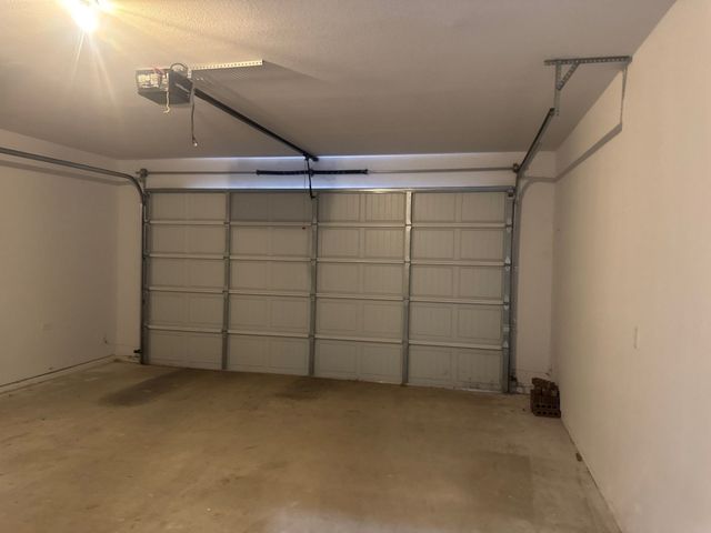 2213 Beverly Drive, Granbury, TX 76048