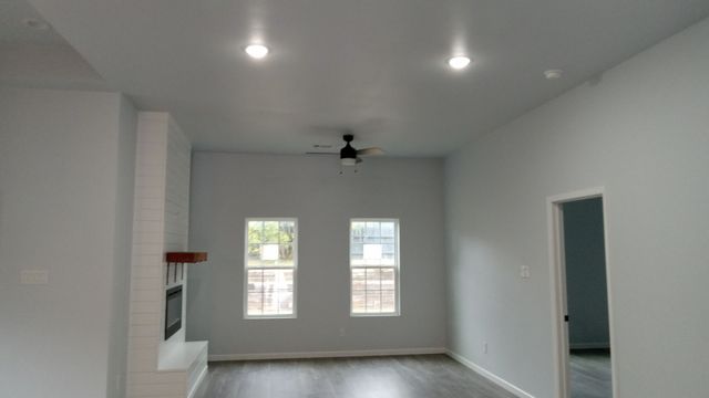 2213 Beverly Drive, Granbury, TX 76048