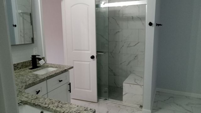 2213 Beverly Drive, Granbury, TX 76048