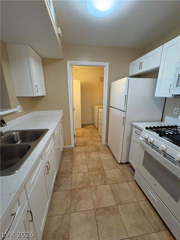 950 Seven Hills Drive 1612, Henderson, NV 89052