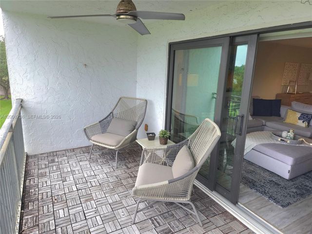 16171 Blatt Blvd 302, Weston, FL 33326