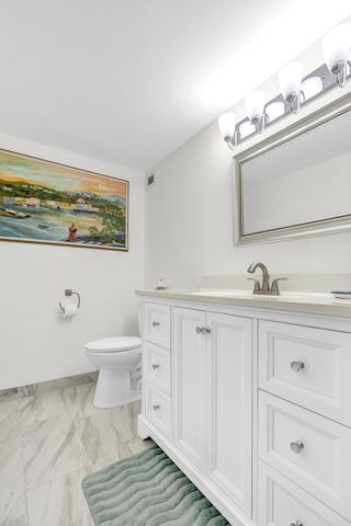 1904 S Ocean Drive 201, Hallandale Beach, FL 33009