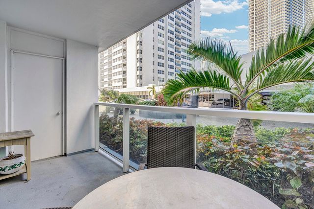 1904 S Ocean Drive 201, Hallandale Beach, FL 33009
