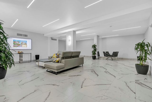 1904 S Ocean Drive 201, Hallandale Beach, FL 33009