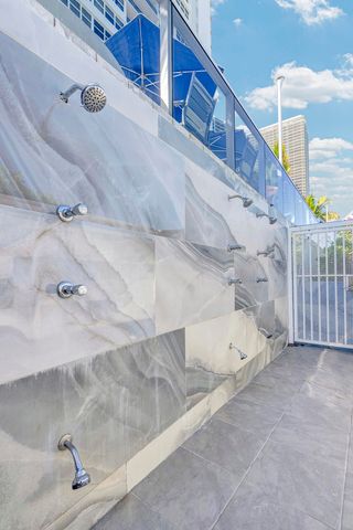 1904 S Ocean Drive 201, Hallandale Beach, FL 33009