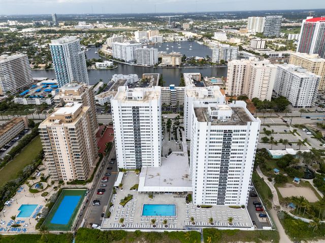 1904 S Ocean Drive 201, Hallandale Beach, FL 33009