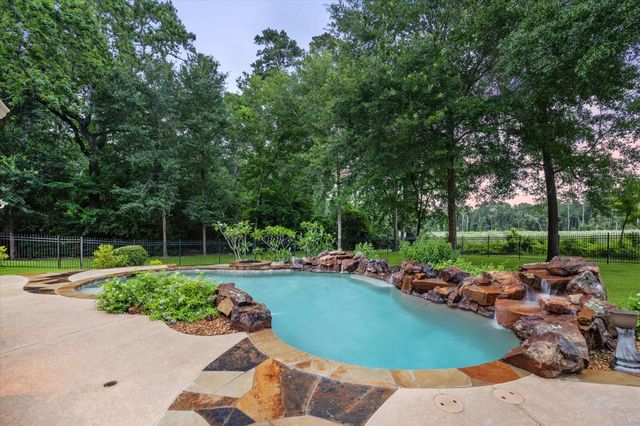 22914 Three Pines Drive, Hockley, TX 77447