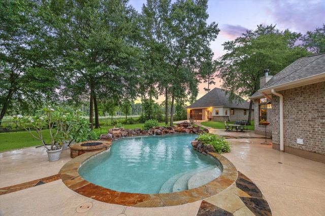 22914 Three Pines Drive, Hockley, TX 77447