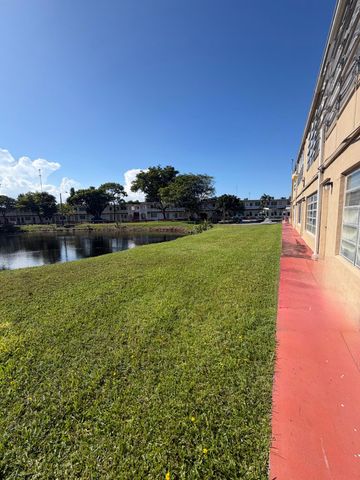 20330 NE 2nd Avenue 19, Miami Gardens, FL 33179