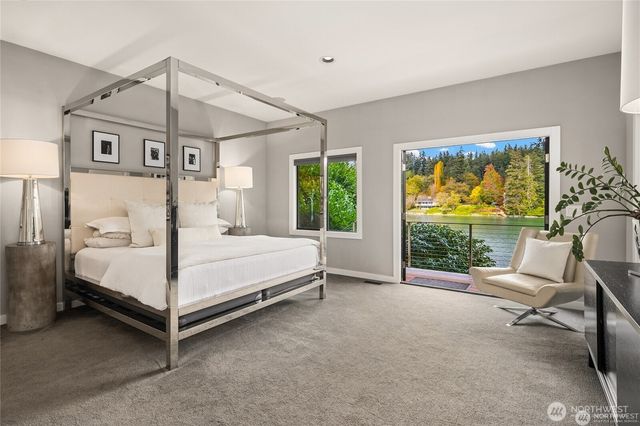 5482 Fletcher Landing NE, Bainbridge Island, WA 98110