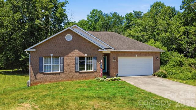 1550 Indian Springs Drive NW, Conover, NC 28613