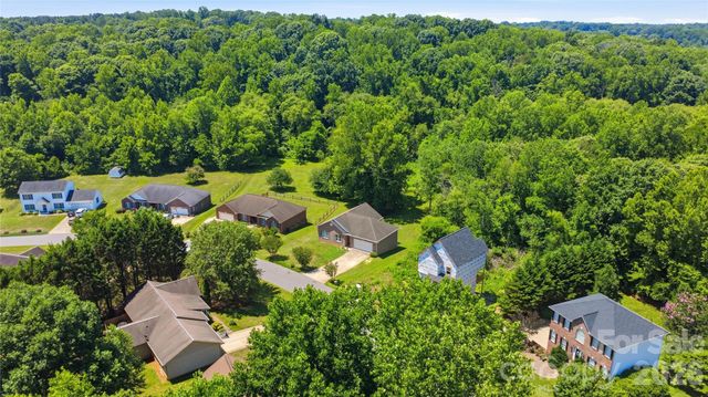 1550 Indian Springs Drive NW, Conover, NC 28613