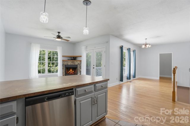 1550 Indian Springs Drive NW, Conover, NC 28613