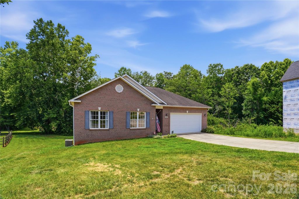1550 Indian Springs Drive NW, Conover, NC 28613