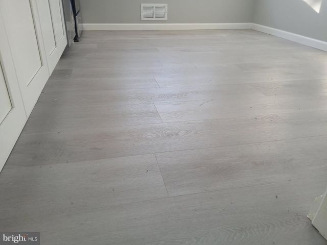 930 WOODLANE RD, Mount Holly, NJ 08060