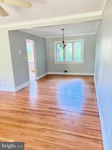 930 WOODLANE RD, Mount Holly, NJ 08060