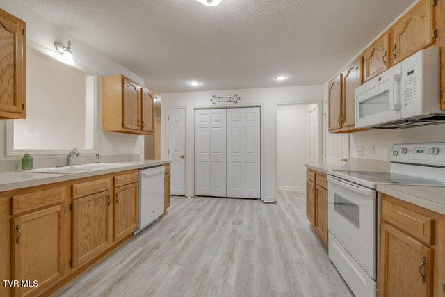 101 Mitchell Creek Drive, Jonesborough, TN 37659