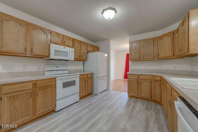 101 Mitchell Creek Drive, Jonesborough, TN 37659