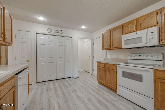 101 Mitchell Creek Drive, Jonesborough, TN 37659
