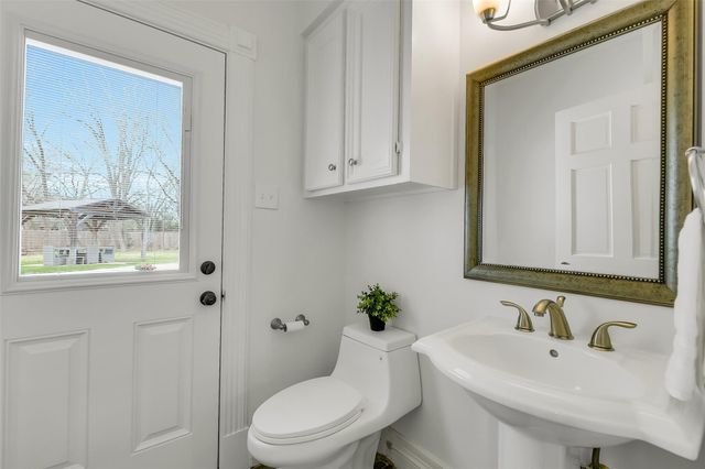 209 Pine Willow Court, Friendswood, TX 77546