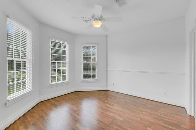 209 Pine Willow Court, Friendswood, TX 77546